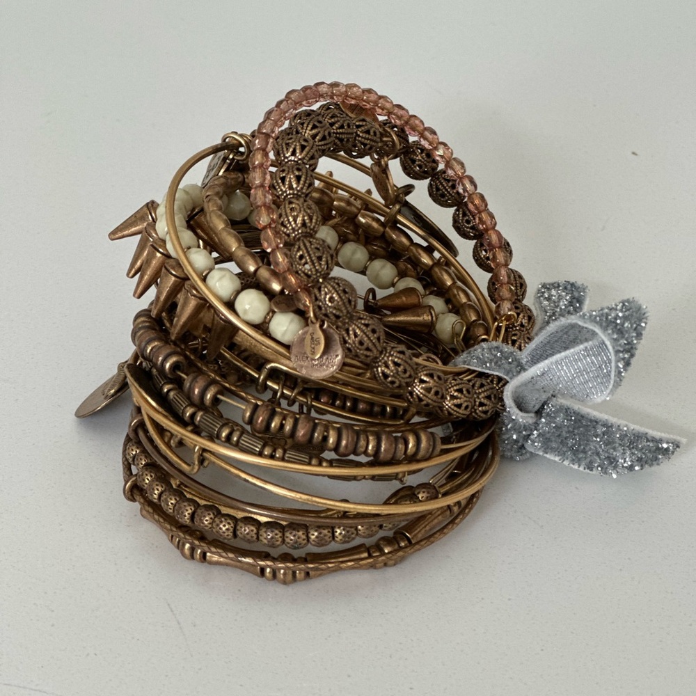 20 Russian gold bangles.